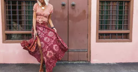 Nejkrásnější maxi sukně pro jaro a léto 2024: Tyto kousky budou slušet každé ženě