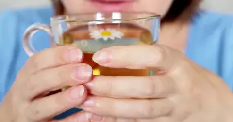 Co se stane s vaším tělem, když denně vypijete šálek heřmánkového čaje