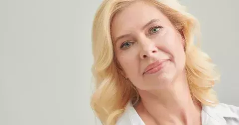 Jak omládnout díky účesu: Jednoduché tipy kadeřníků, které vám okamžitě uberou roky