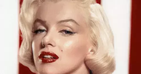 Prokleté oči sanpaku předpoví tragický osud: Měli je Elvis Presley, Marilyn Monroe i Michael Jackson. Máte je také?