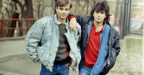 Legendární film Kamarád do deště II slaví 31 let: Idolové Vaculík a Tofi byly snem každé ženy. Krainové se podlomila kolena