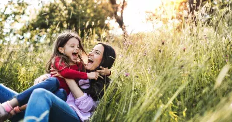 Top rodiče podle zvěrokruhu, kteří to se svými potomky umí: Pohotová a obětavá znamení jsou nejlepšími rodiči