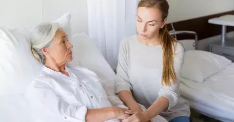 Sylvie (47 let): “Maminko promiň, že se o tebe nemůžu postarat, nejde to”