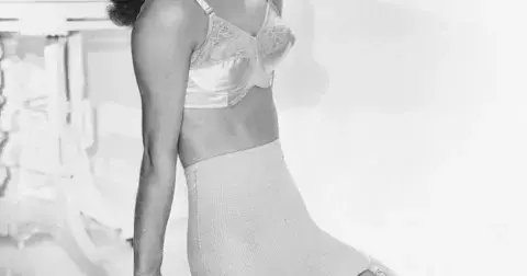 Od korzetu po latex. Podívejte se, jak šel čas s dámským prádlem