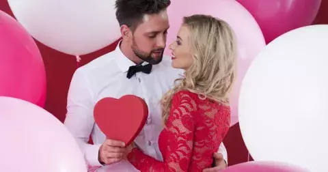 Protiklady se přitahují: Proč jsou nejpevnější vztahy ve dvojicích, kde jeden je typ rozumový a druhý citový