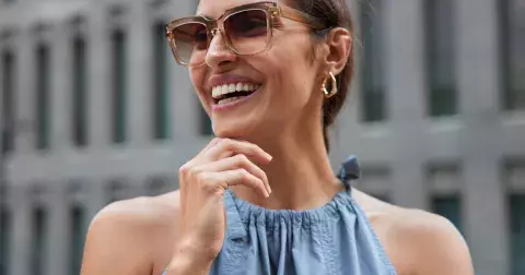 Nejkrásnější sluneční brýle roku 2024: Které tvary jsou nejvíce trendy?