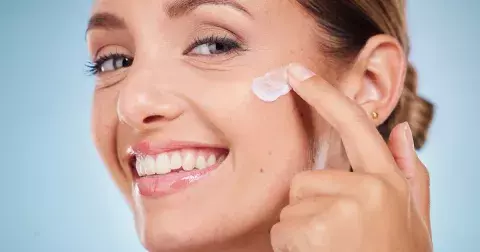 Proč je důležité používat krémy s vysokým SPF každý den: Redakční tipy na ty nejlepší