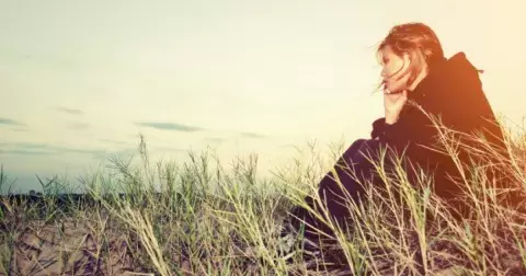 Ilona (42 let) Příběh ze života: "Svého otce jsem nikdy nepoznala, matka o něm odmítla mluvit," svěřuje se Ilona