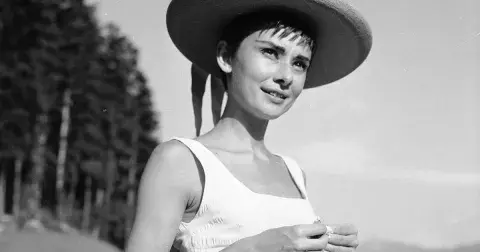 Jak se oblékat po vzoru Audrey Hepburn. Styl módní ikony je inspirující i dnes