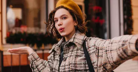 5 trendy vzorů pro podzim 2024, ve kterých budete vypadat svůdně a mladě jako Francouzky a Italky