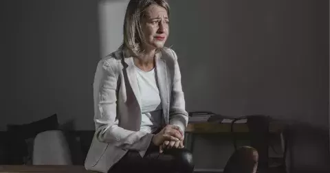 Linda (59 let): Maminko, promiň, ale můj manžel tě u nás doma nechce