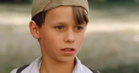 Jak dnes vypadá Petr Bajza ze seriálu Bylo nás pět: Natáčení pro něj bylo kvůli výpraskům utrpení