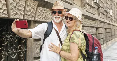 Kvíz pro seniory, kteří rádi objevují svět: Otestujte své znalosti o levném cestování a inspirujte se tipy