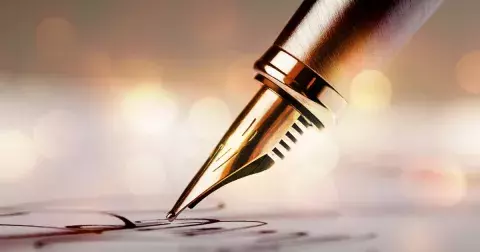 Povaha se dá zjistit i dle podpisu: Velká písmena naznačují sklony k narcismu, kudrlinky vytrvalost