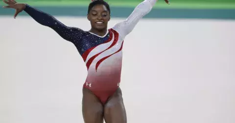 Příběh gymnastky Simone Bilesové: Jak může psychika narušit náš život