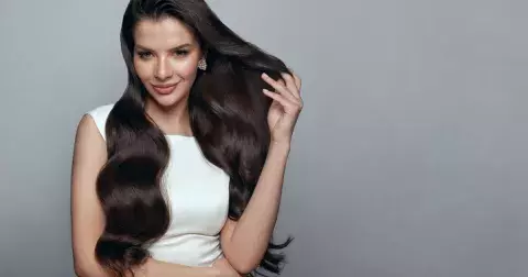 Studie: Jak dlouhé máte vlasy, má vliv na váš intimní život. Dlouhovlásky jsou na tom nejlépe