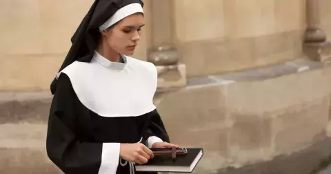 Tvrdá disciplína, týrání a pobyt jako trest: Takto fungovaly ženské kláštery ve středověku