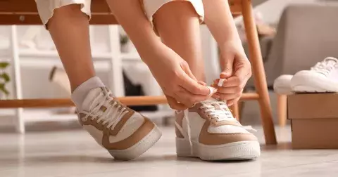 Boty pro ženy nad 50 let pro podzim 2024