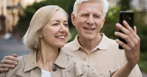 Zdenka (64 let): Milé děti, byla jsem pořád sama, pak se objevil Ivan a vy šílíte.