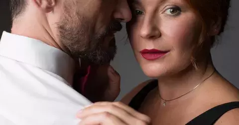 Po čem muži touží: Buďte atraktivní díky dobrému výběru rtěnky nebo manikúry