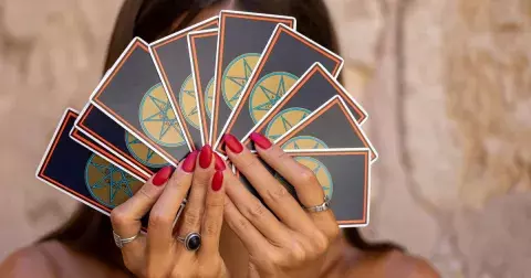 Tarotový výklad od kartářky Alice Cross od 9.9. do 15.9. 2024: Pátek 13.