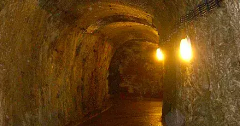 Záhady v Čechách a na Moravě: V jihlavském podzemí je údajně vstup do jiného světa. Návštěvníci zde vídají tajemné postavy, které mizí ve zdech