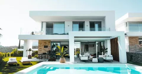 Před a po: Proměny terasy, ale i koupelen. Luxusní bydlení není jen pro celebrity