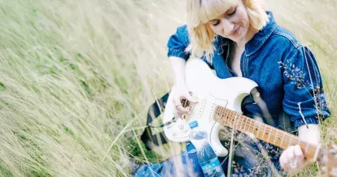 Při pohybu nezapomínejte na pitný režim: Správná hydratace je v horkých dnech naprosto zásadní