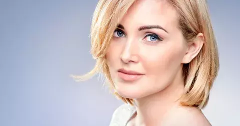 Účesy podle tvaru obličeje, které vás omladí a uberou pár kilogramů: Vyberte si ten nejkrásnější a zajděte do salonu