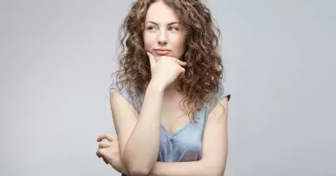 Bývalý expert FBI prozrazuje, jak rychle "přečíst" druhé lidi: odhalte jejich názory, myšlenky i skryté léčky