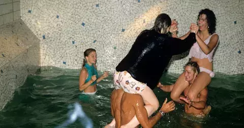 Lázně Les Bains Douches: Vyhlášený klub byl doupětem neřestí hollywoodské smetánky