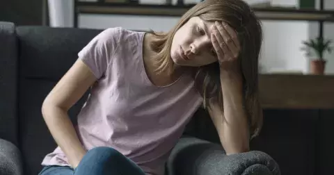 Veronika (50 let): Manžel čeká s milenkou dítě, ale rozvod prý nedopustí, co mám dělat?