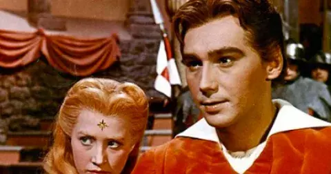 Oblíbený zpěvák a herec Josef Zíma přišel o nohu, to mu však nezabránilo koncertovat pár dní po operaci