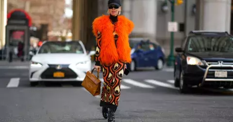 Dlouhé a midi zimní vesty jsou hitem této zimy: Jak je nosit a které sluší každé postavě?