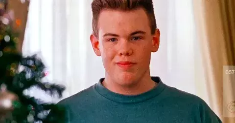 Jak dnes vypadá zlý brácha Buzz ze Sám doma: Herec Devin Ratray bojující s nadváhou čelil obvinění z domácího násilí