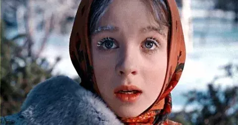 Pro Nastěnku bylo líbání s Ivánkem traumatizující, málem ji uškrtil milenec, jediný syn ji opustil: Herečku z Mrazíka byste už nepoznali