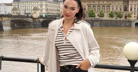 Úspěch se neodpouští. Zažila to i zpěvačka Kamila Nývltová, kterou díky talentu v dětství šikanovali