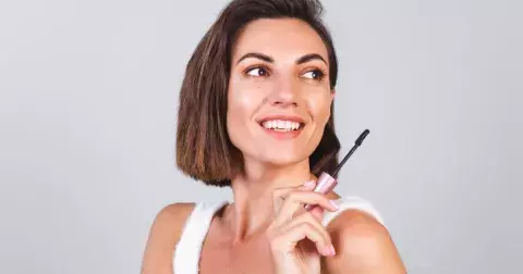 Redakční tipy na nejlepší řasenky na trhu: V drogerii koupíte kvalitní produkty do stovky