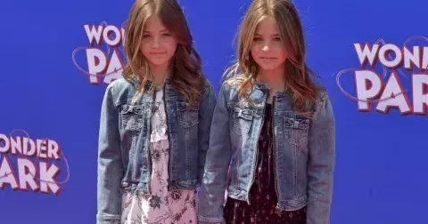 Nejkrásnější dvojčata na světě Ava a Leah: Z roztomilých holčiček se stávají dospívající slečny. Od 7 let vydělávají miliony