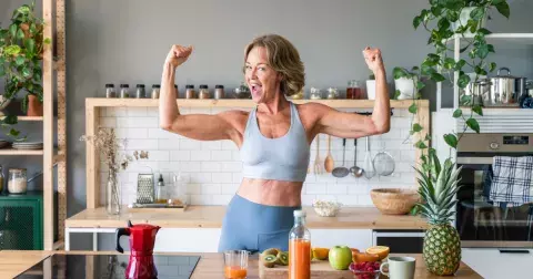 Ženy 50+: Jak správně cvičit a jíst pro efektivní hubnutí? Trenér radí