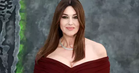 5 nádherných účesů pro krátké, střední nebo dlouhé vlasy speciálně pro ženy nad 50 let podle stylistů celebrit