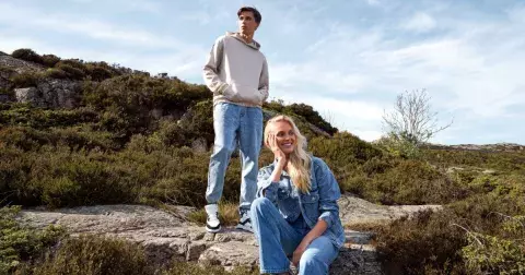 Vintage džíny: Co je činí výjimečnými a jak je stylově nosit?