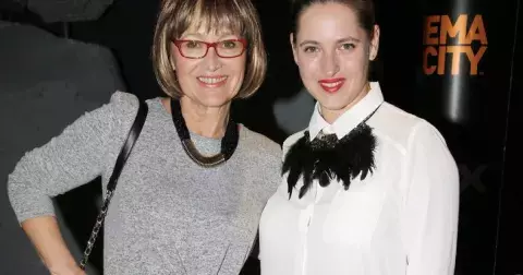 Petra Černocká o tom, proč vyhodila svou dceru z domu a jak si zvykla na roli babičky. Uslyšíte i recept, jak s dospívajícím dítětem vyjít