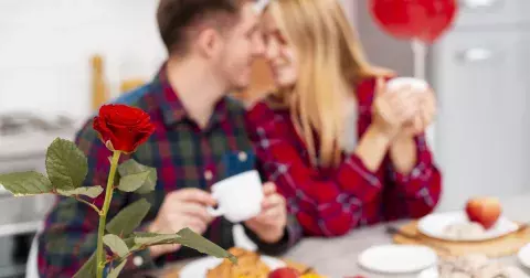 Velká valentýnská předpověď pro všech 12 znamení zvěrokruhu. Berani budou o lásku bojovat, Raci by měli ukázat romantické gesto