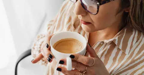 Co se stane s vaším mozkem, když budete pít kávu každý den: Vědecká studie potvrdila, že káva mění jeho strukturu a může ovlivňovat paměť