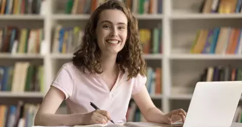 Kvíz: Kolik si toho pamatujete z maturity? Kdo projde literárním kvízem bez chyby, je opravdový borec