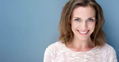 Ženy kolem 50. roku trápí celá řada zdravotních potíží: MUDr. Jan Greguš radí, jak přelstít svoje tělo pomocí hormonů