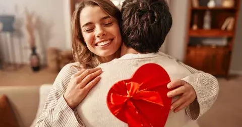 Velká galerie tipů na dárky k svátku sv. Valentýna pro ni a pro něj, buďte originální