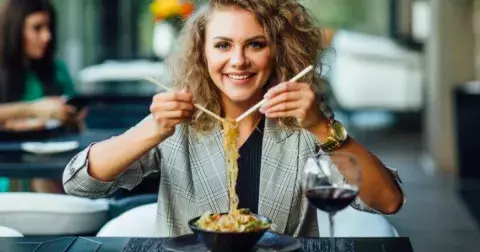 Vyvážený jídelníček podle věku: Jinak se stravujeme ve 40, v 50 a v 60, ale základ je jen jeden