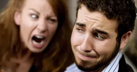 8 zlozvyků, které spolehlivě odradí každého muže. Pokud děláte jeden z nich, váš protějšek ihned ztratí zájem